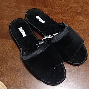 Black slippers